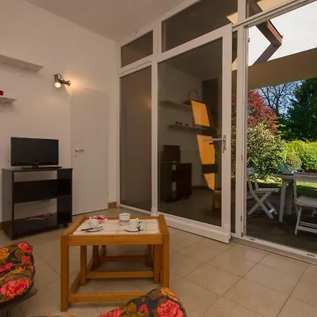 Sleeps 5 Pool